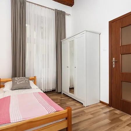 Of The Kings-camomile Apartment